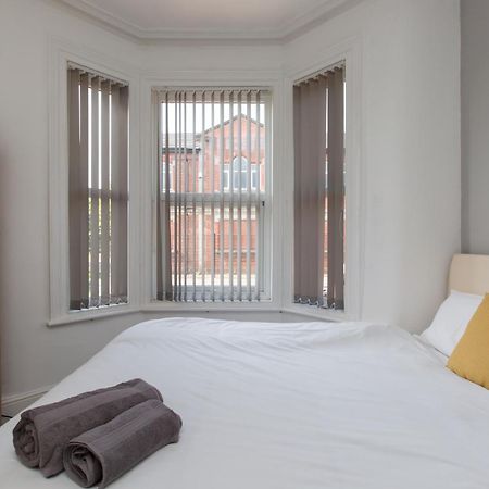 Townhouse @ Electricity Street Crewe Esterno foto